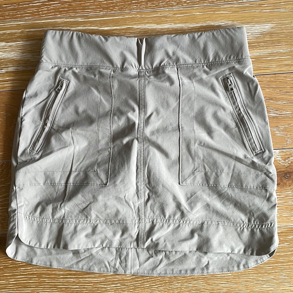 Athleta casual skirt